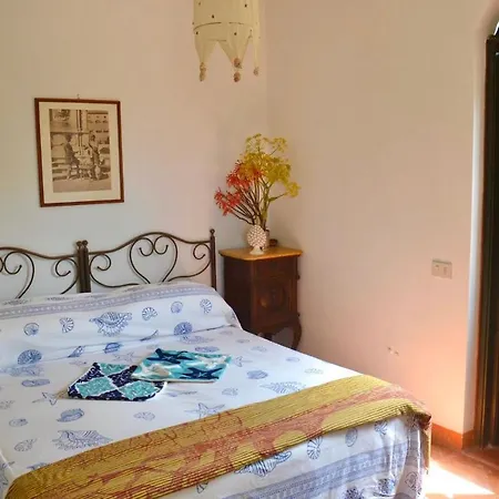 Appartamento La Casa Di Punta Sottile Case Canini